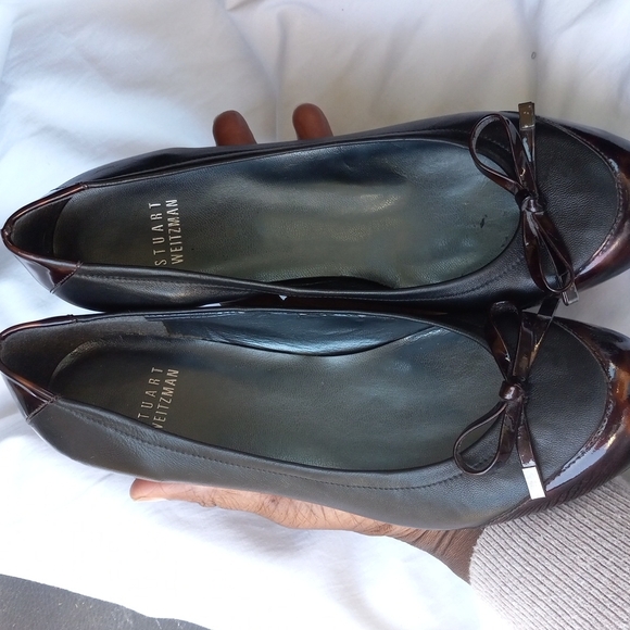 Stuart Weitzman Round Toe and Round Block Heels Size 6M - Picture 2 of 16